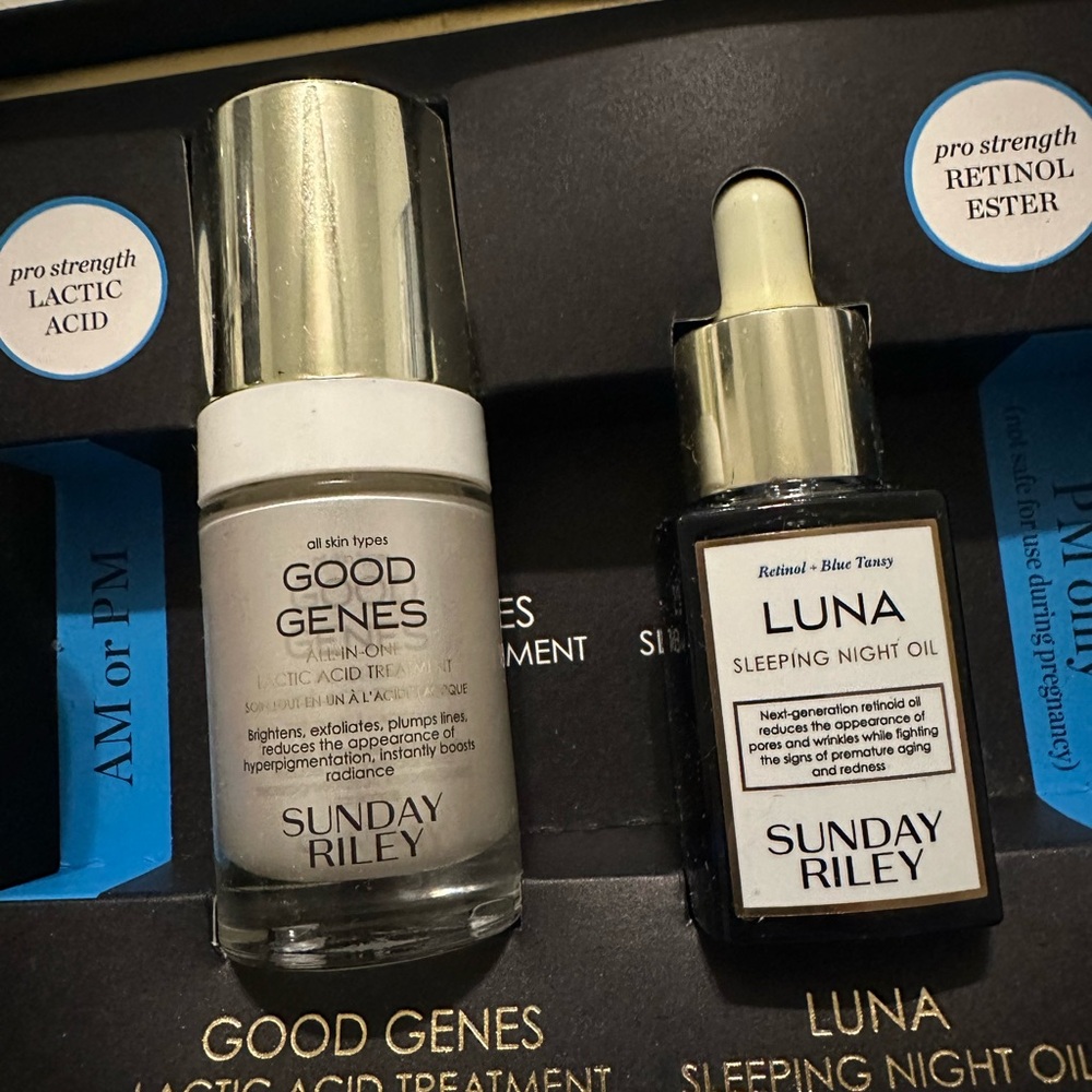 Sunday Riley Power couple kit good genes and Luna serum.